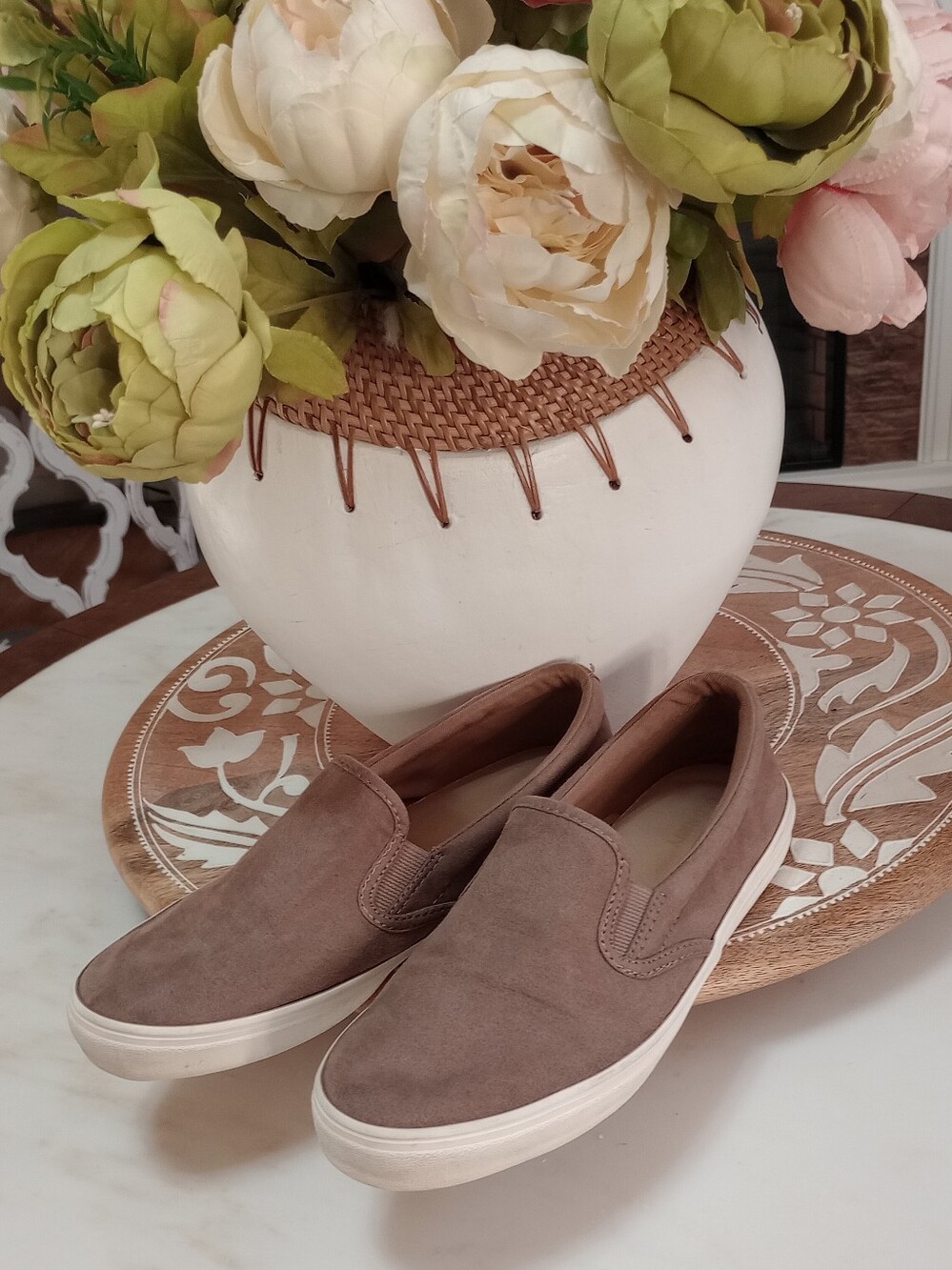 🌿🍒 Old Navy Taupe Slip-On Loafer Flats Neutral Casual Shoes Size 7 🍒🌿